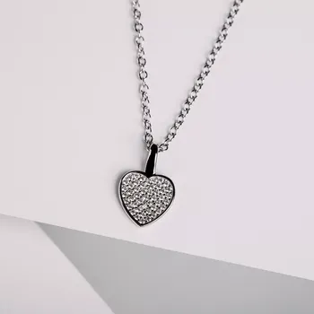 Přívěsek Frederika - stříbrný přívěsek se zirkony