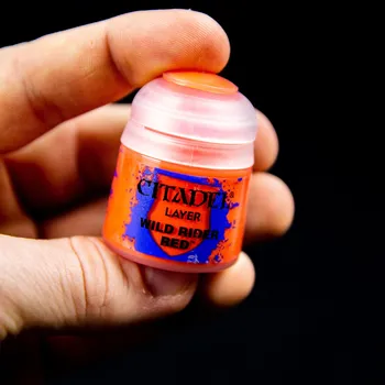 Modelářská barva Citadel Layer: Wild Rider Red 12ml - barva na figurky miniatury