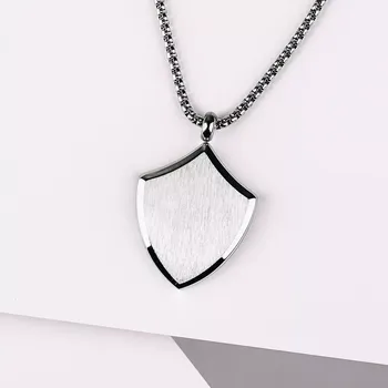 Řetízek Liora - přívěsek a řetízek z chirugické oceli