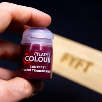 Modelářská barva Citadel Contrast: Flesh Tearers Red 18ml - barva na figurky miniatury