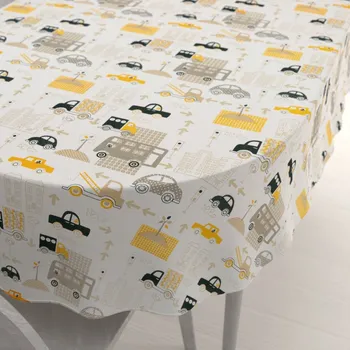 ubrus Dětský bavlněný oválný ubrus Sandra SA-672 Žlutá a šedohnědá auta ve městě na bílém 80x120 cm