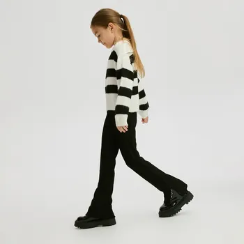 Dívčí kalhoty Reserved - Žebrované rozšířené kalhoty - černý - 978FF-99X - 978FF-99X-122