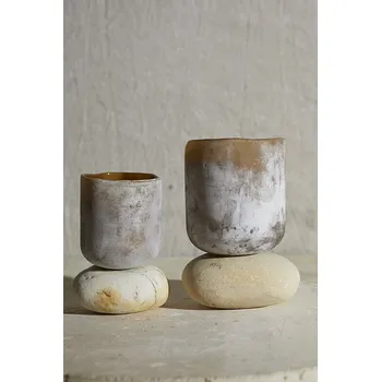 Svíčka MAISON OLER Designová aroma svíčka CASHMERE VELVET PRIMITIF ART Velikost balení: GRAND SAND 575 GR