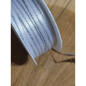 Stuha Stuha atlasová oboulící s rexorem šíře 3mm barva bílá stříbrná