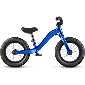 Odrážedlo MOUSTACHE Mercredi 12 Metalic Blue (Odrážedlo MOUSTACHE Mercredi 12 je ideálním prvním kolem pro nejmenší cyklisty. Lehký hliníkový rám, ergonomická opěrka nohou a bezpečná geometrie pomáhají dětem získat jistotu, rozvíjet rovnováhu a přirozeně se připrav