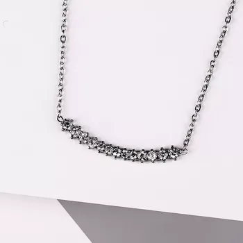 Šperk Esmira - náhrdelník z chirurgické oceli