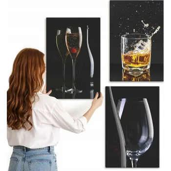 Obraz Sada obrazů na plátně k zavěšení Skleničky vína whisky černé pozadí 3x 40x60 cm