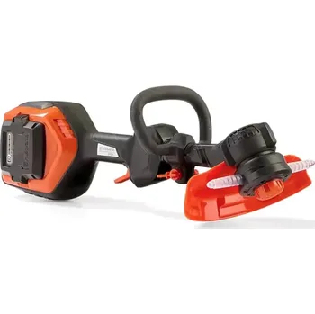 Křovinořez Dětský vyžínač Husqvarna 215iL (Dětský vyžínač HUSQVARNA na baterky vypadá jako skutečný vyžínač Husqvarna 223L. Vydává autentický zvuk.)