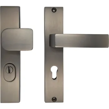 Dveřní kování Cobra Ochranné kování C201 (titan) Provedení: K PZ LI (klika levá/koule pro FAB), Rozteč: 90mm