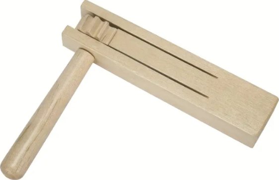 Dřevěná řehtačka se silným pronikavým zvukem