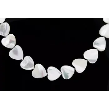 Náhrdelník Originální náhrdelník v boho stylu z bílé perleti QA, srdíčka cca 10 x 10 mm, stříbro Ag 925/1000, "šperk pro mořskou princeznu ze Samarského moře" (PE6292S)