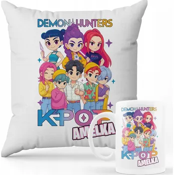 SADA POLŠTÁŘ + HRNEK Prezen Kpop Demon Hunters Huntrix LOVKYNĚ JMÉNO 11