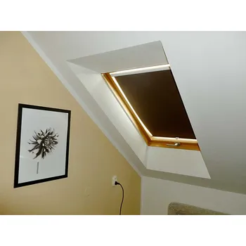 Okno PETROMILA roleta STREAM na střešní okna FAKRO TYP LÁTKY: 1. skupina - adriana, melisa, TYP OKNA: FT 06 78x118 386/FT15