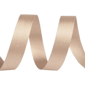 Stuha STUHA a. s. Dobruška Atlasová stuha 15 mm 103701 světle béžová 5 m