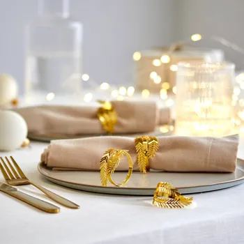 Blancheporte Sada 4 kroužků na ubrousky s motivem lístků zlatá