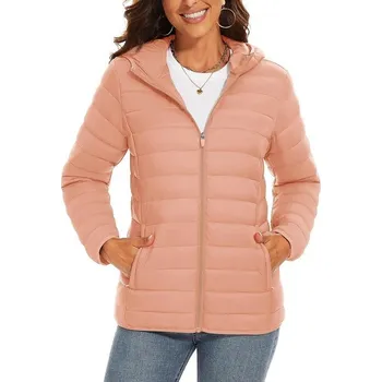 Dámská zimní bunda s kapucí Prošívaný kabát na zip Hřejivá bunda s kapsami Lehká zateplená bunda do města Stylový střih pro chladné počasí světle růžová M