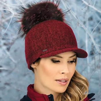 Čepice KRUMLOVANKA Dámská zimní kšiltovka s bambulí W-0464/001M červený melange