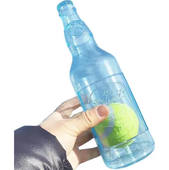 Hračka pro psa Odolná pískací psí hračka ve tvaru láhve s tenisovým míčkem uvnitř pro žvýkání a interaktivní hraní modrá