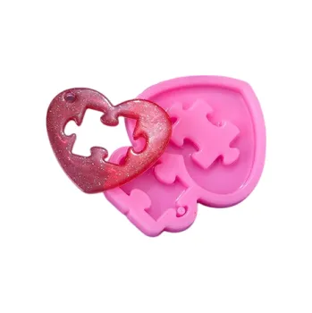 Růžová silikonová forma Srdce s puzzle dílkem 9,3 x 7 cm na odlévání z pryskyřice Výroba přívěsků klíčenek dekorací a originálních ozdob