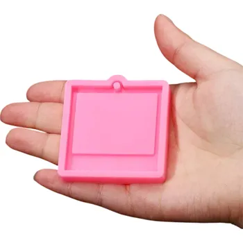 Růžová silikonová formička na pryskyřici čtvercová 3,8 x 3,6 cm Forma na výrobu přívěsků šperků klíčenek a kreativních dekorací
