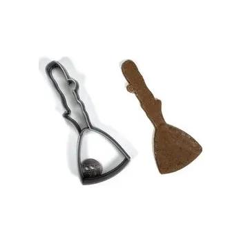 Vykrajovátko Čarodějnické koště vykrajovátko/formička