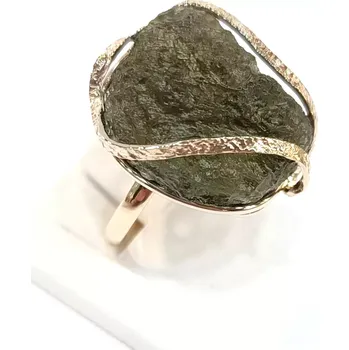 Prsten Zlatý prsten s vltavínem AUE104