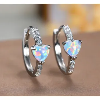 Náušnice B-TOP Postříbřené kruhové náušnice s bílým opálem Srdce