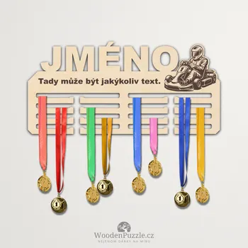 věšák na medaile WoodenPuzzle.cz Věšák na medaile - motokáry Velikost: 30 cm