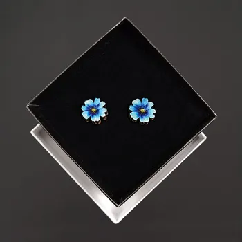 Náušnice AMADEA Dřevěné náušnice pomněnka, 1 cm, český výrobek