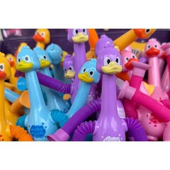 Hračka pro nejmenší KACHNA S PŘÍSAVKAMI ANTISTRESOVÁ TRUBICE K PROTAHOVÁNÍ ROZTAHOVACÍ S TRUBICÍ