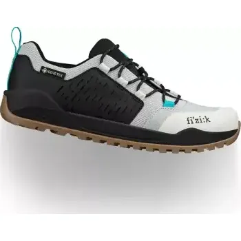 Pánské cyklistické tretry Fizik Terra Ergolace X2 GTX MTB pánské tretry Ice Grey/Black vel. 42