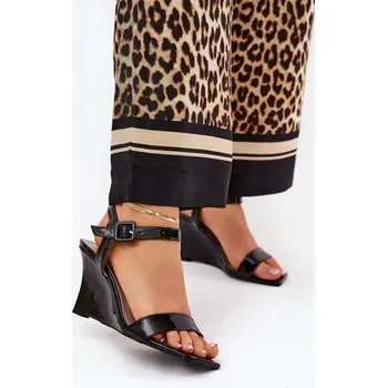 Dámské sandále Bota na klínech model 210798 Step in style 39