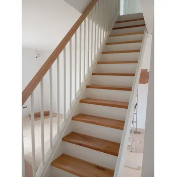 Schodiště PROSCHODY Schody Dubové uzavřené bílé 260/196 (12 schodů)