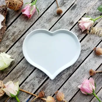 SRDCE podnos 21 cm, bílý, Thun 1794 (Porcelánový podnos 2. jakost)