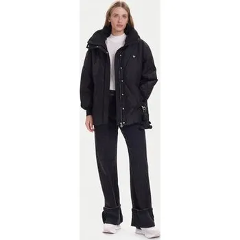 Guess Zimní bunda V5BL13 WHHZ2 Černá Regular Fit L