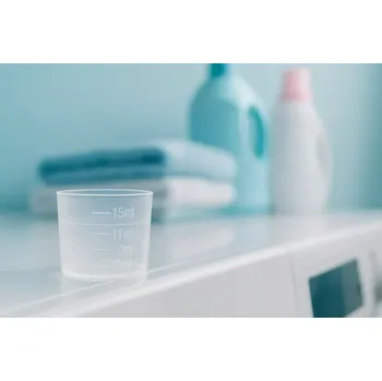 Prací prášek Odměrka na prací gel a aviváž 0–15 ml (jemné dávkování) (Malá odměrka s horní ryskou 15 ml pro přesné dávkování pracího gelu, aviváže i parfémů na praní.)