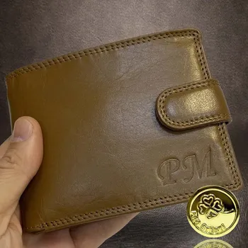 Peněženka Pánská kožená peněženka RICARDO camel s monogramem | Pravá kůže, ruční šití Vyberte variantu: + ražba monogramu (C) Klasicky Times N. Roman + Akce - zlatá mince Pro štěstí ZDARMA