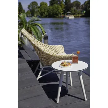 Lounge křeslo Hartman Delphine z umělého výpletu, honey