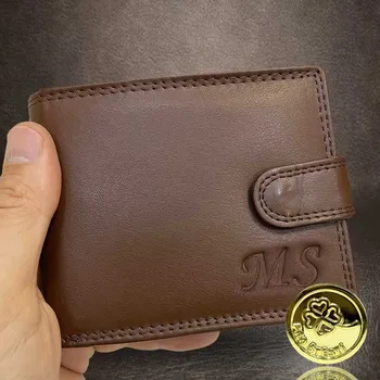 Peněženka Doplň monogram a originál je na světě. Pánská NAPPA kožená peněženka RFID BEORIGINAL se zapínáním a monogramem Vyberte variantu: + ražba monogramu (C) Klasicky Times N. Roman + Akce - zlatá mince Pro štěstí ZDARMA