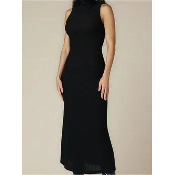 Dámské šaty Sinsay - Žebrované maxi šaty s polorolákem - černá - 071IQ-99X - 071IQ-99X-L