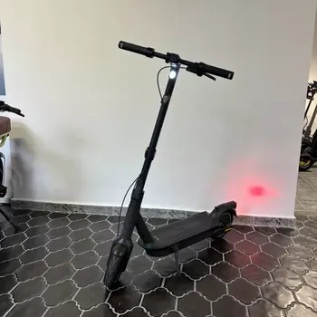 Elektrokoloběžka Segway-Ninebot MAX G2 E