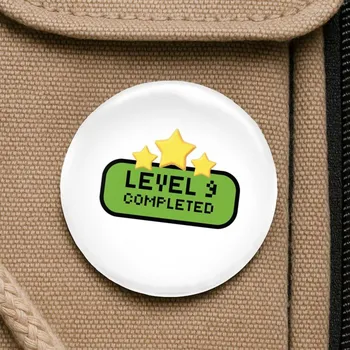 Placka se špendlíkem - Level 9 Completed , promoce - dárek k promoci