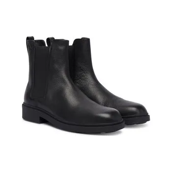 Dámská zimní obuv Calvin Klein Kotníková obuv s elastickým prvkem Dress Lug Chelsea Boot Lth YM0YM01389 Černá 44
