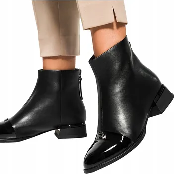 Dámské kozačky KOTNÍKOVÉ BOTY ČERNÉ KOŽENÉ NA OZDOBNÉM NÍZKÉM BLOKOVÉM PODPATKU LAKOVANÁ ŠPIČKA vel. 37