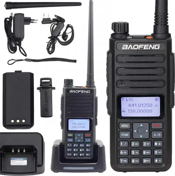 Vysílačka Baofeng 10W s podsvíceným displejem, dosah 1 km