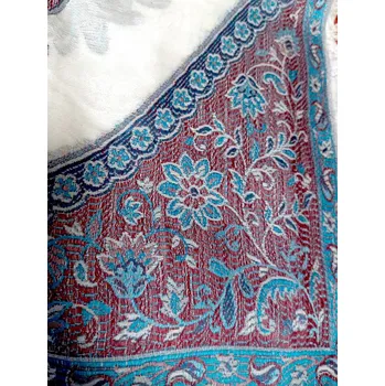 Šátek Šátek motýlí bílý s modro-červeným vzorem Barva: Rubínová