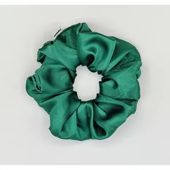 Saténová Scrunchie gumička zelená XL