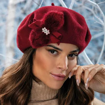 Čepice KRUMLOVANKA Dámská vlněná zimní čepice s kožešinou od Krumlovanky 100% vlna- vínová W-0886/144