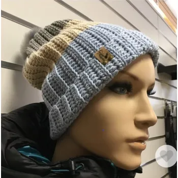 Čepice Kájino čepice s bambulí Beáta