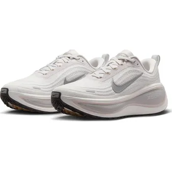 Dámská běžecká obuv Dámské běžecké boty Nike VOMERO PLUS W bílé IM5020-001 - EUR 40 | UK 6 | US 8,5